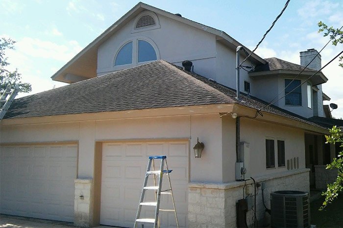 white-stone-house-painting-before (1)