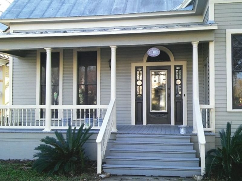 grey house front porch