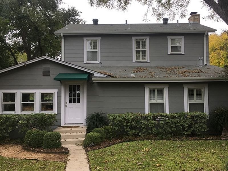 house painting grey front yard