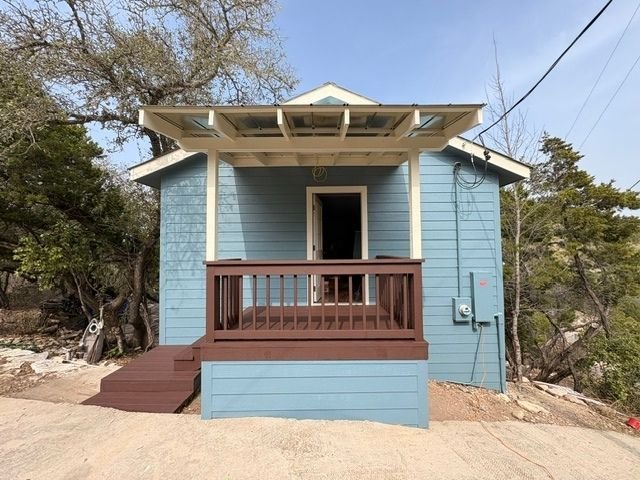 Covered front porch exterior