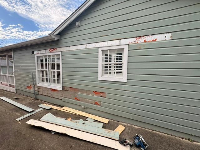 Siding Repair During Renovation